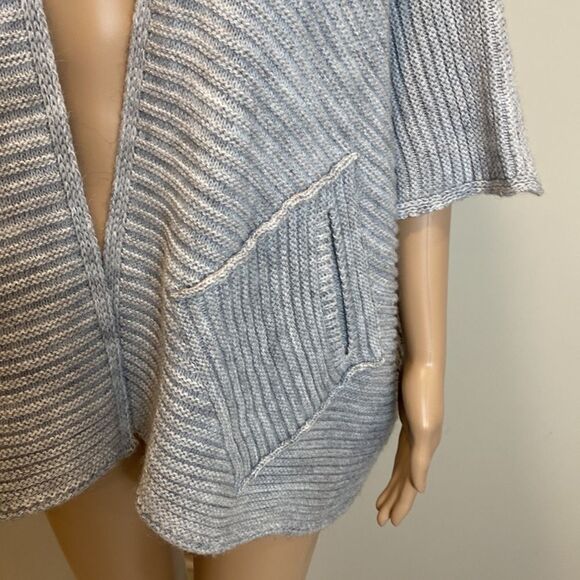 Coco Gio Italian gray rib knit cape cardigan One Size - Picture 4 of 8